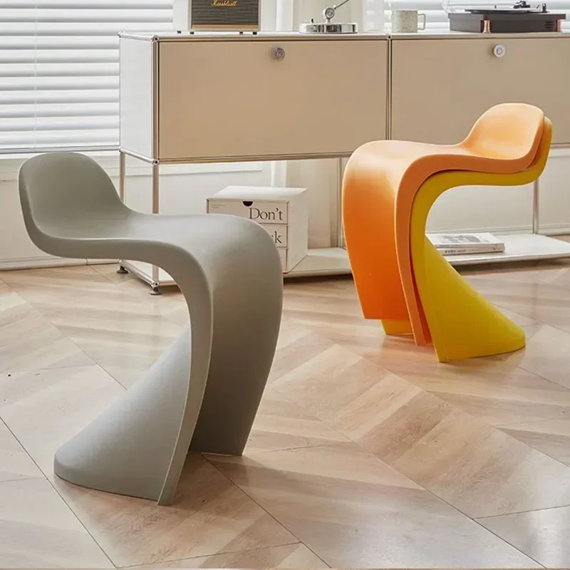 Portable Dining Chairs Lightweight Makeup Chair Modern Design Living Room Single Chair Multifunction Stackable Household Chairs