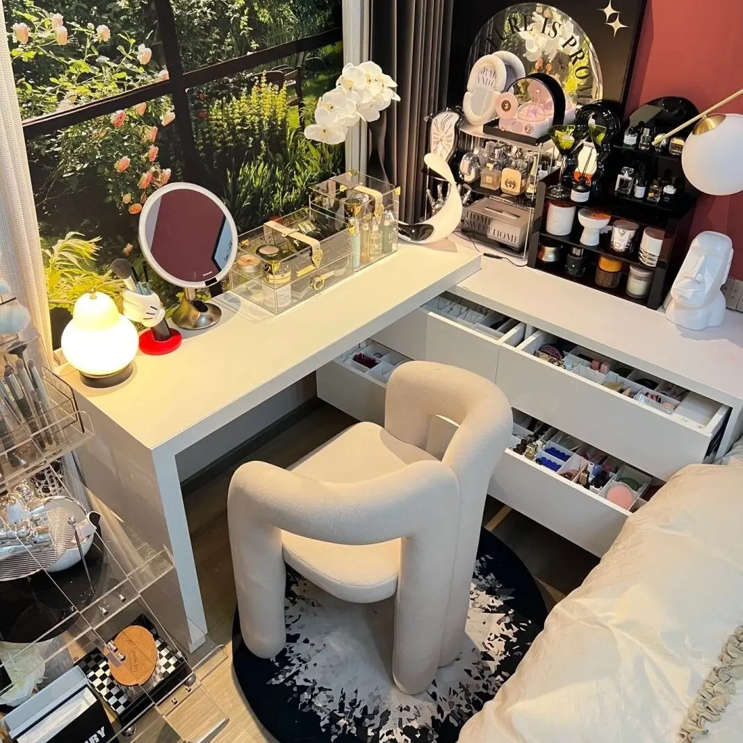 Cream style makeup chair backrest for girls' bedroom, high-end nail art clothing store, home dining table and chairs - Image 5