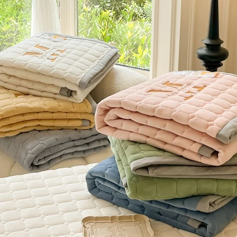 Winter Thickened Warm Soft Mattress Toppers Luxury Queen Bed Linens Non-slip Mattress Cover Double Bedspread with 2 Pillowcases - Image 6