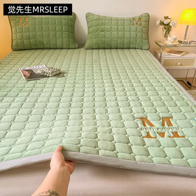 Winter Thickened Warm Soft Mattress Toppers Luxury Queen Bed Linens Non-slip Mattress Cover Double Bedspread with 2 Pillowcases - Image 2